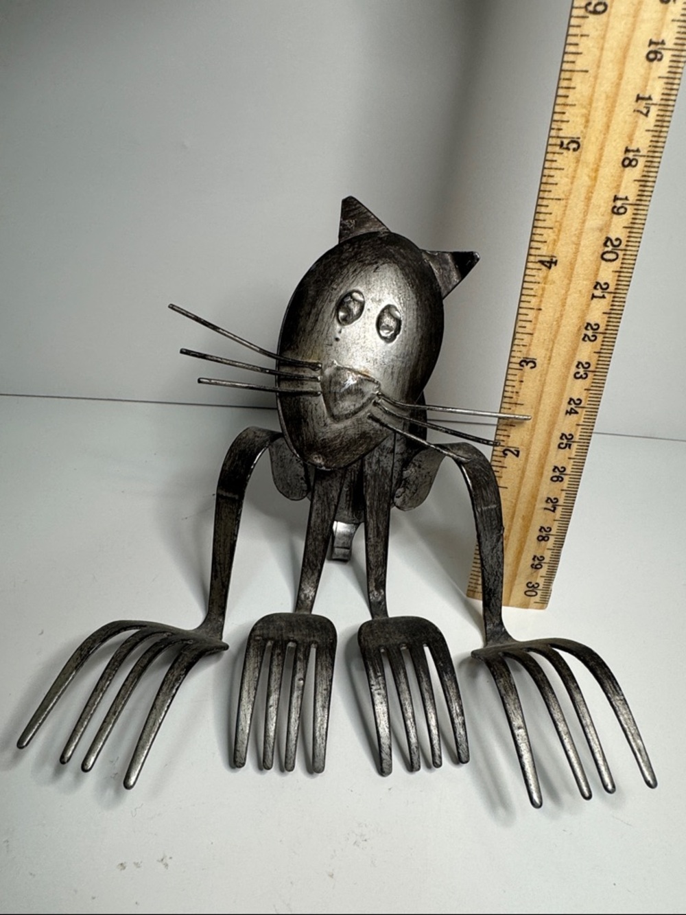Metal Cat Sculpture Figurine Made of Forks & Spoons Artisan Made - Picture 2 of 4